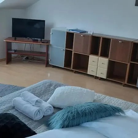 Maxim Penzión pre hostí 3*